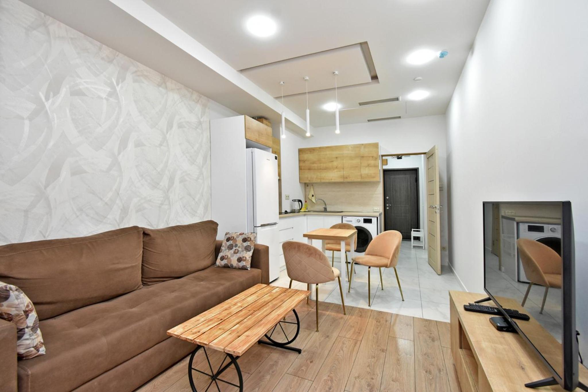 Koghbatsi street, 1 room Euro Renovated apartment nearby Republic square KO1622