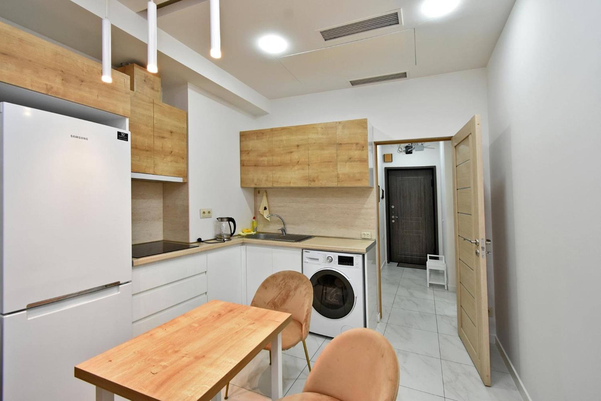 Koghbatsi street, 1 room Euro Renovated apartment nearby Republic square KO1622