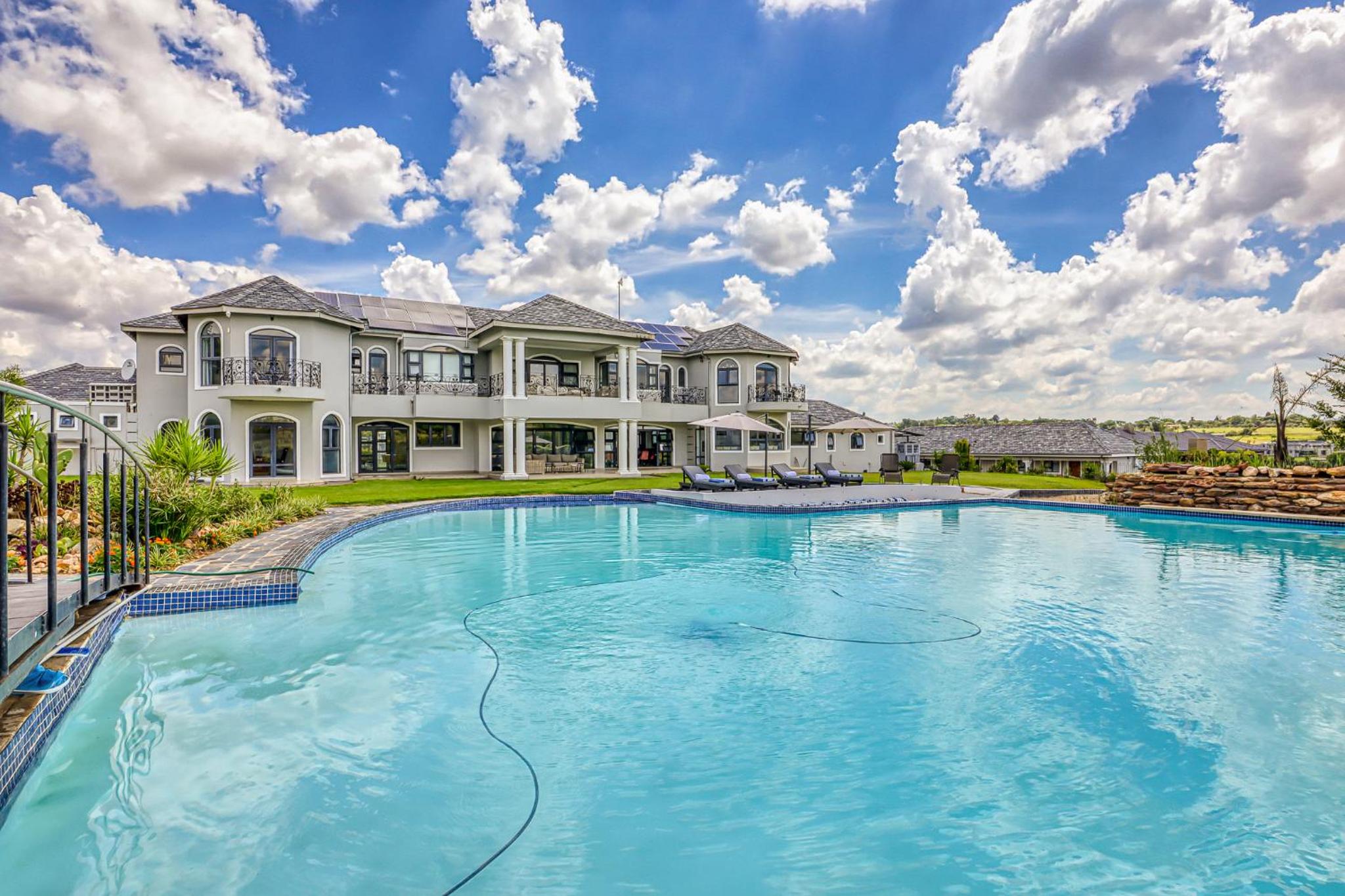 Villa Tasha Luxury Suites, Lanseria