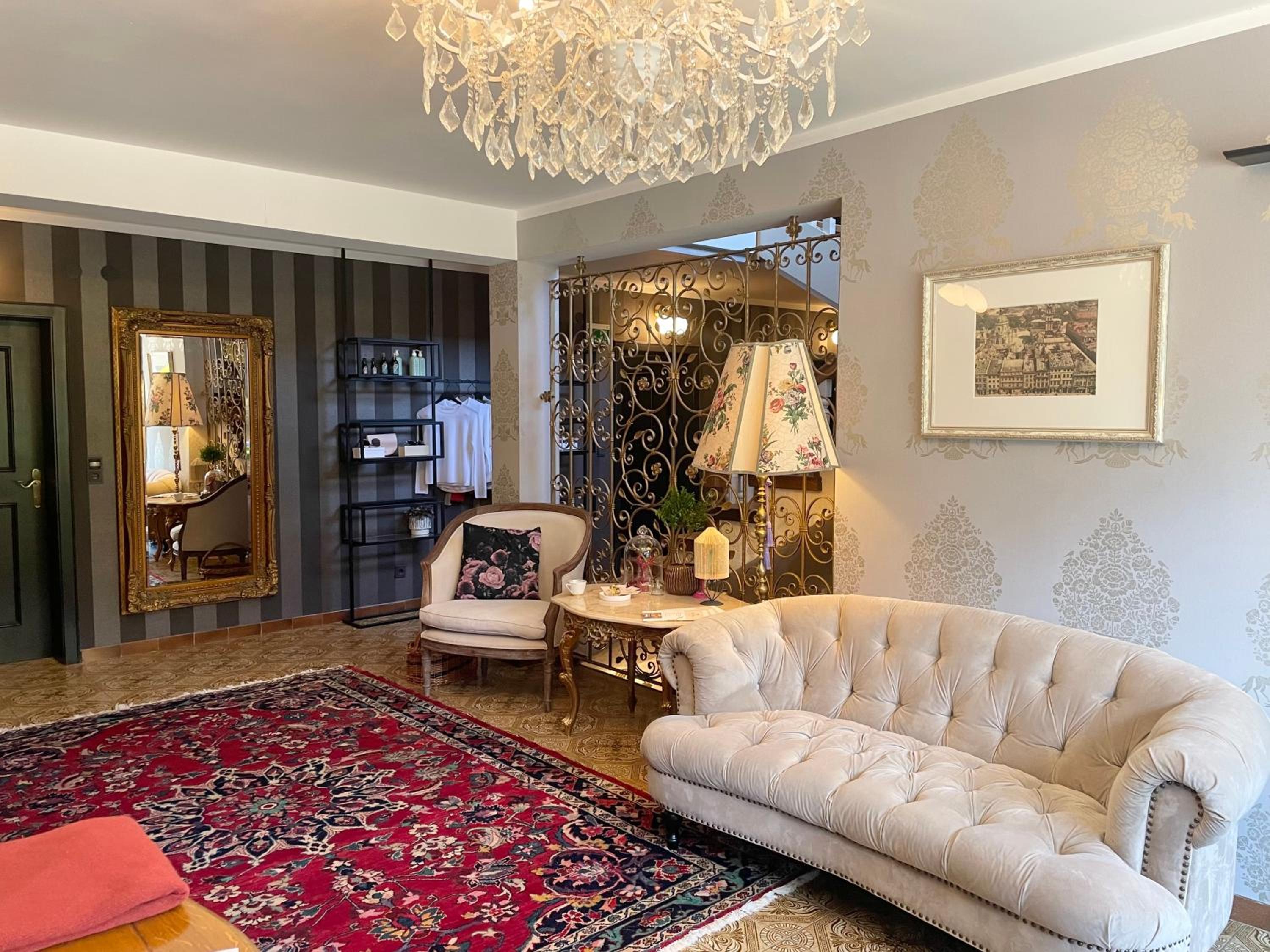 VILLA OXA - Boutique Design Hotel