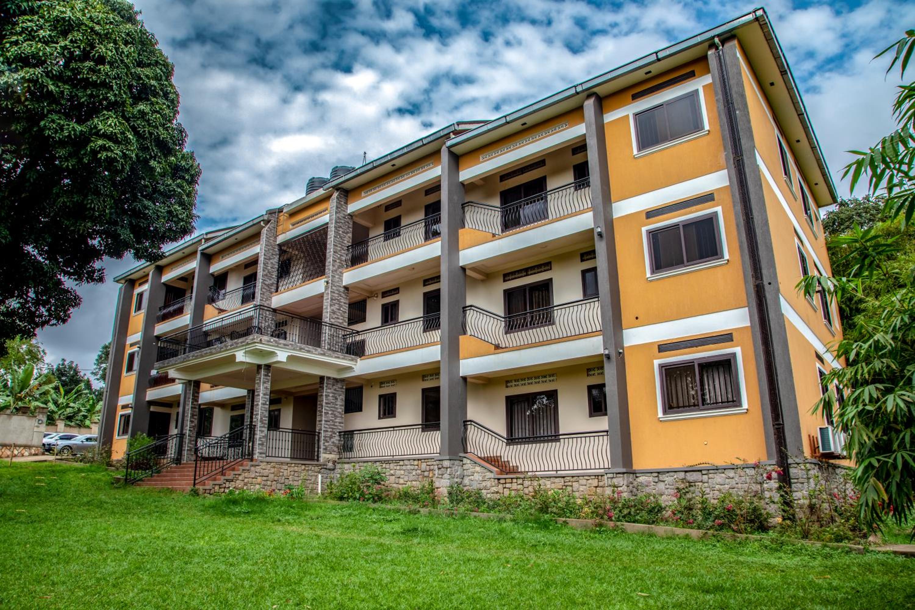 Malachite Apartments view 3