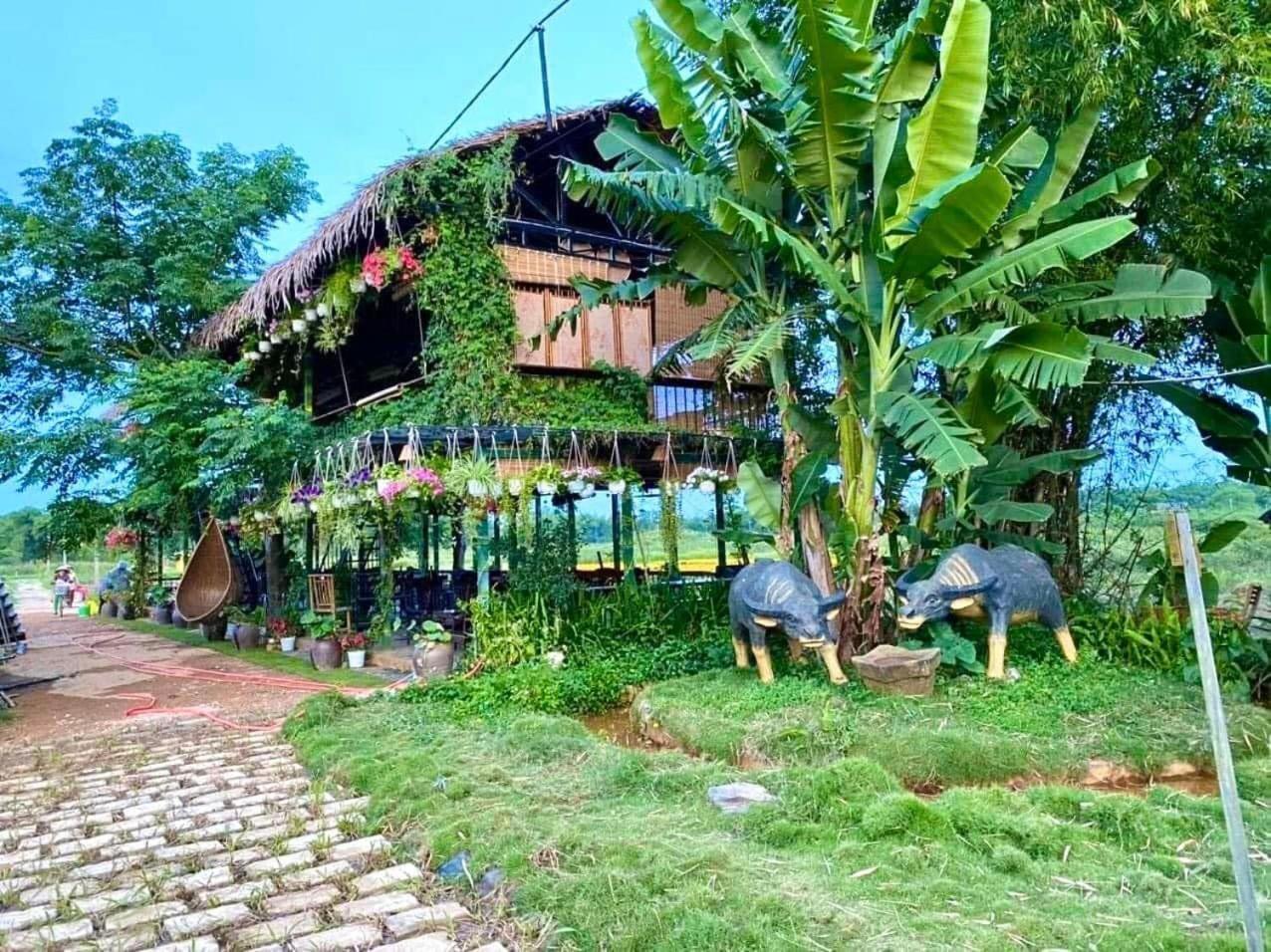 Thanh Chiêm Village