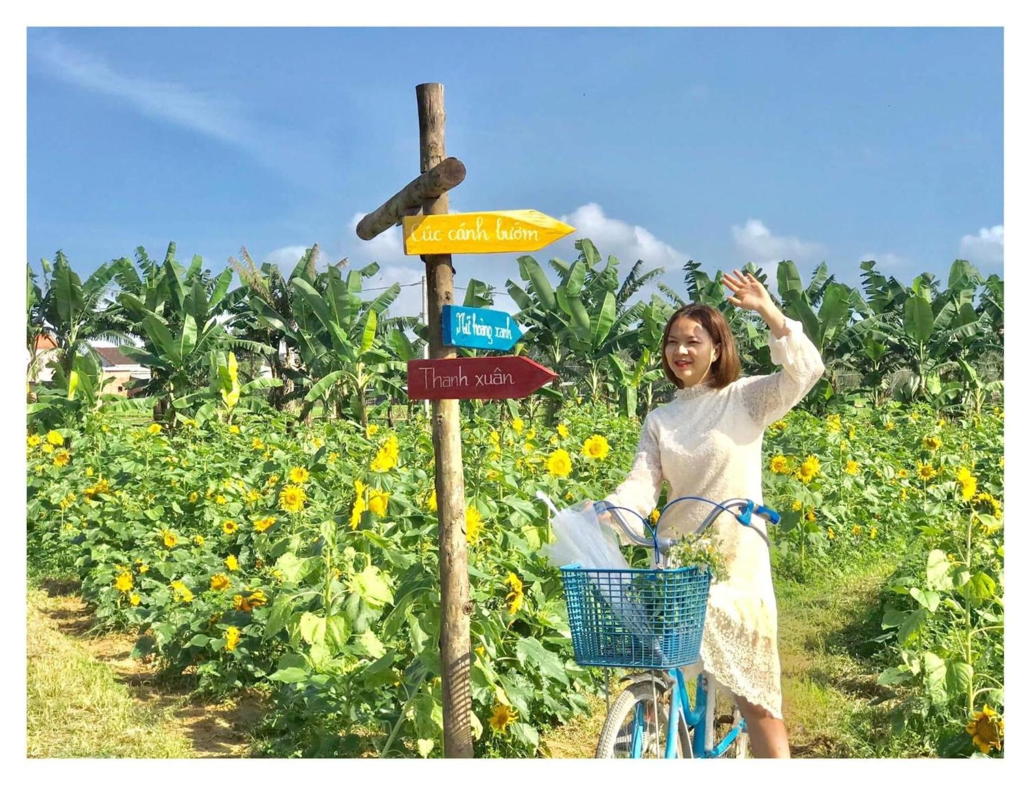 Thanh Chiêm Village
