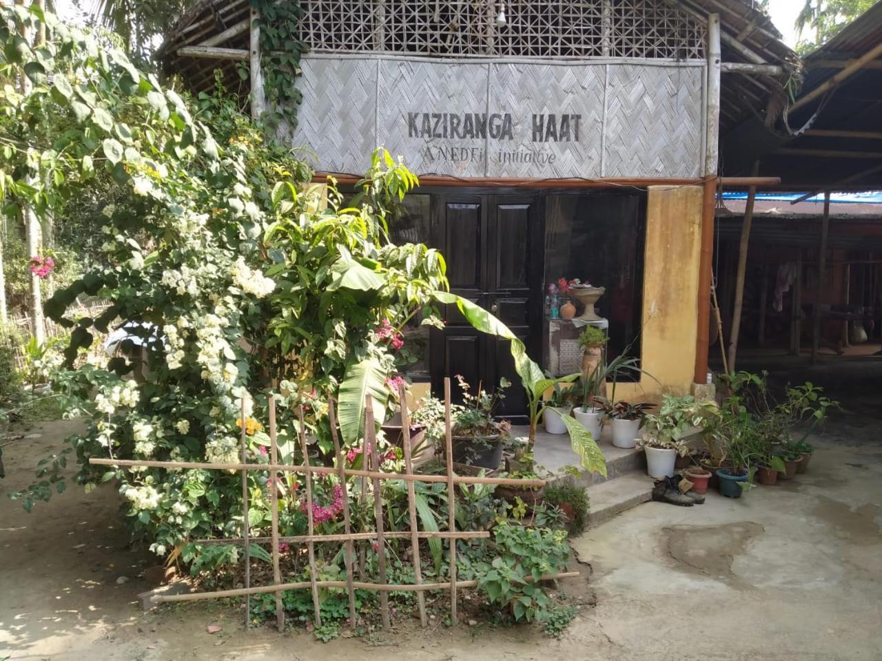 Asomi Kaziranga haat