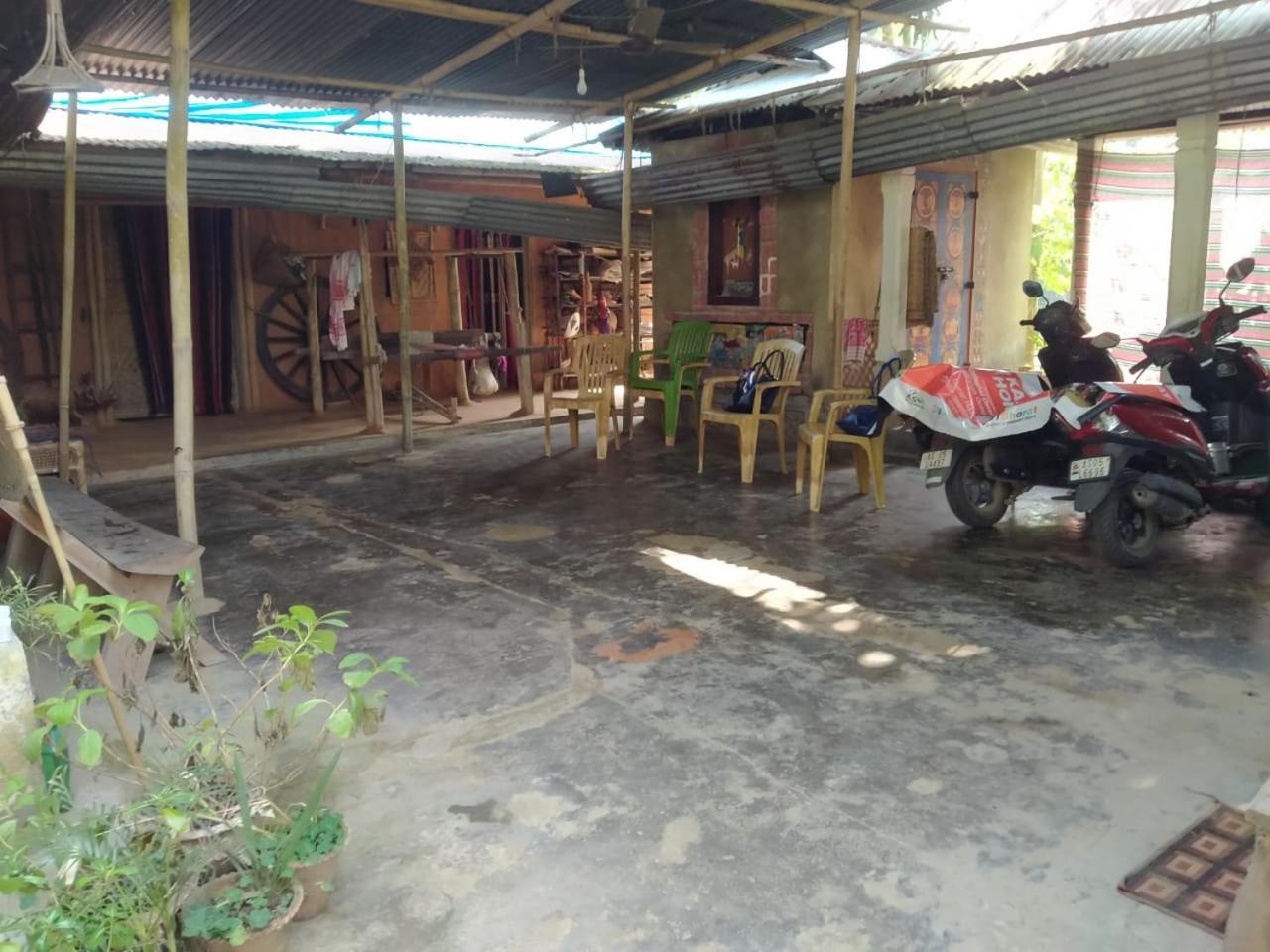 Asomi Kaziranga haat