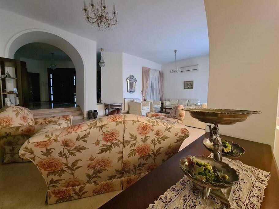 Luxurious Ground Floor of a Villa in Elite Area view 5