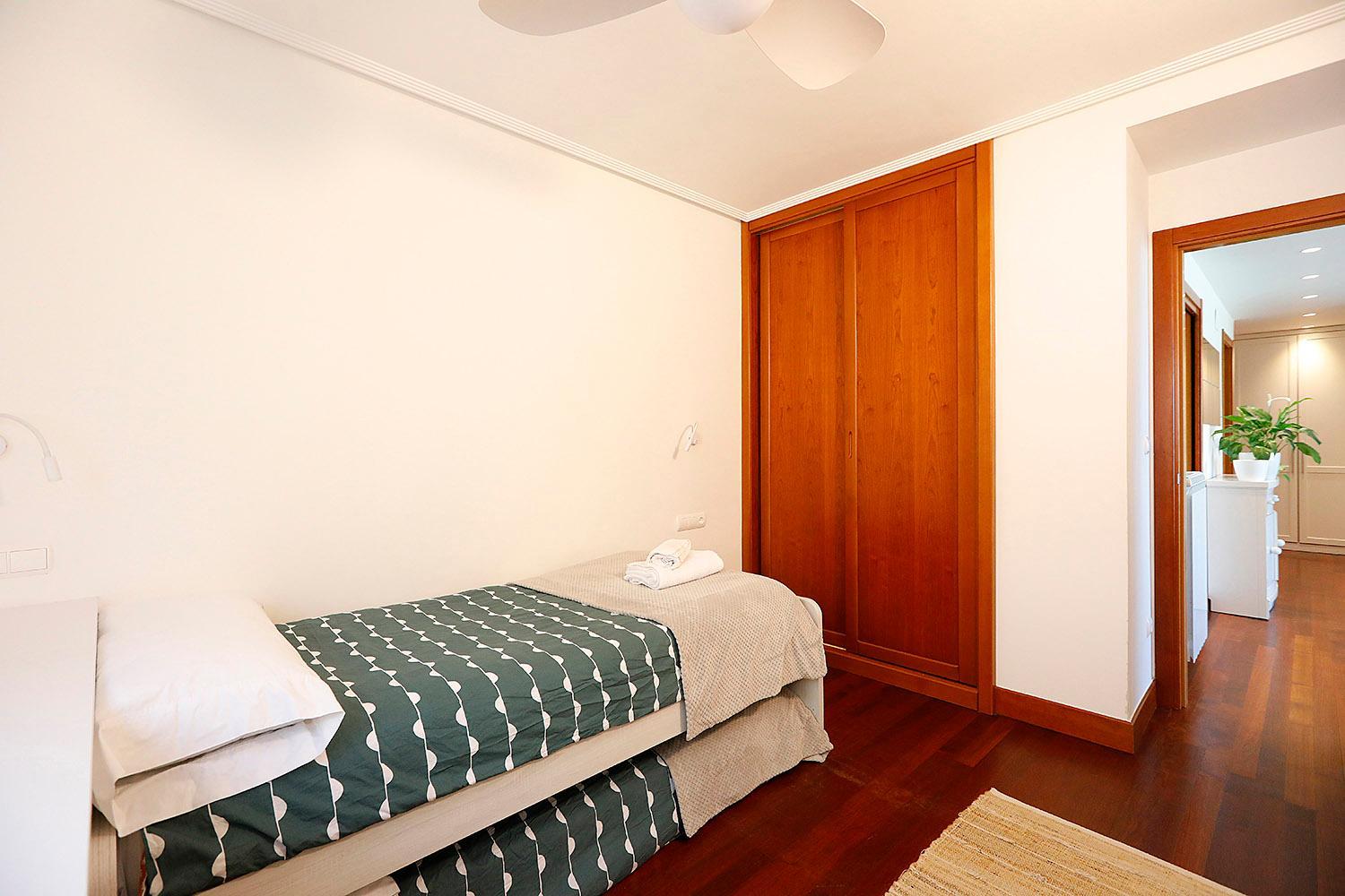 San Sebastian Orio apartment on the beach garage