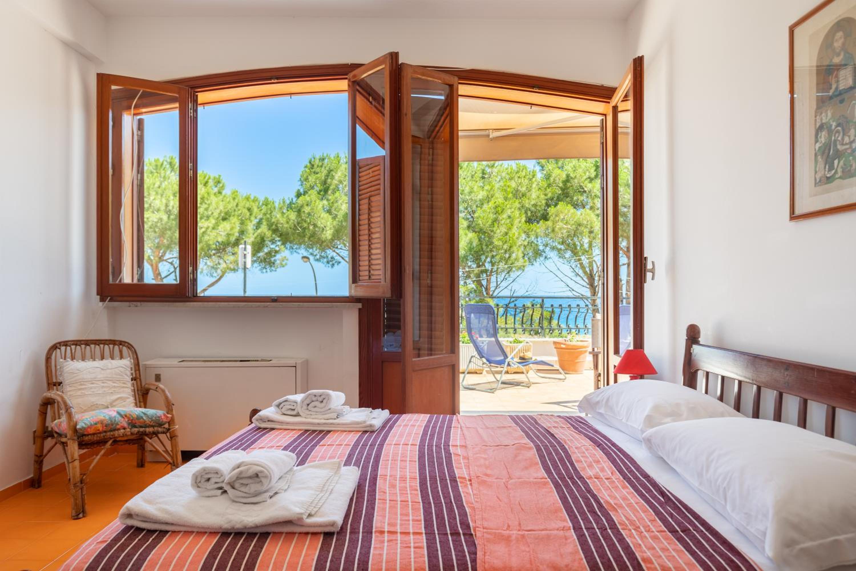 Le Casette all'Addaura by Domus Sicily