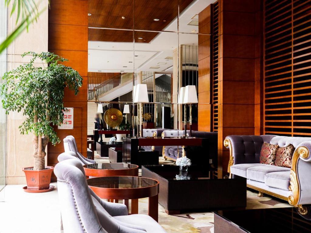 Leisure Hotel