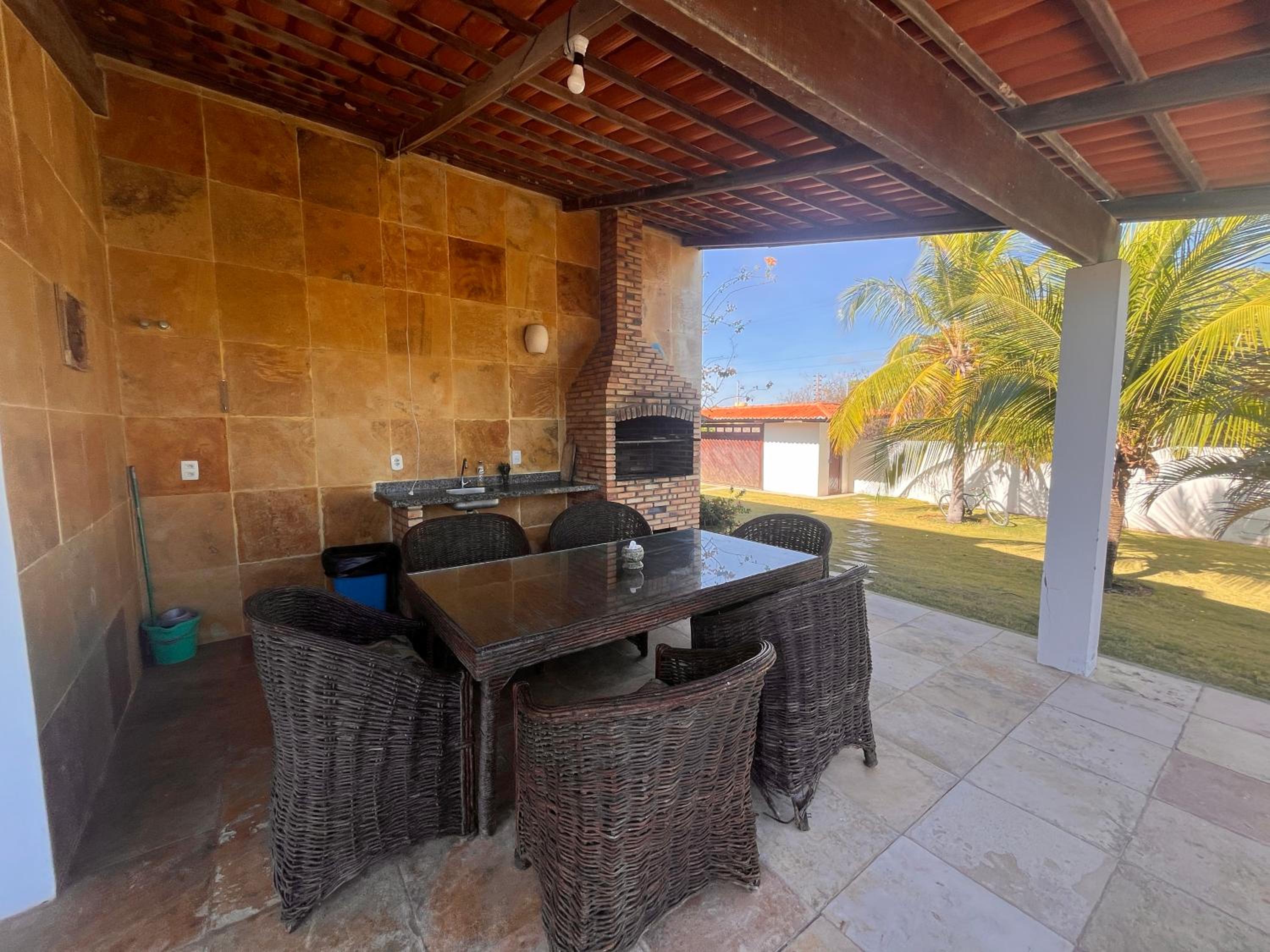 Villa Caju Knots