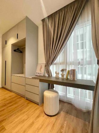 Quill Residence Luxury 3Pax Designer Suite by Hausome