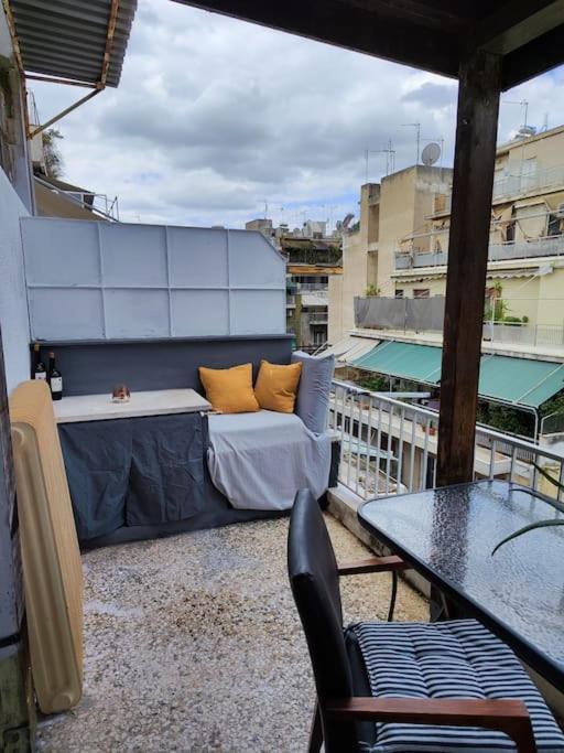 Cozy Penthouse in Athens Center