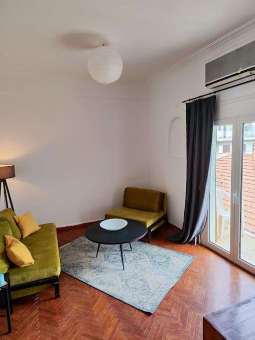 Cozy Penthouse in Athens Center
