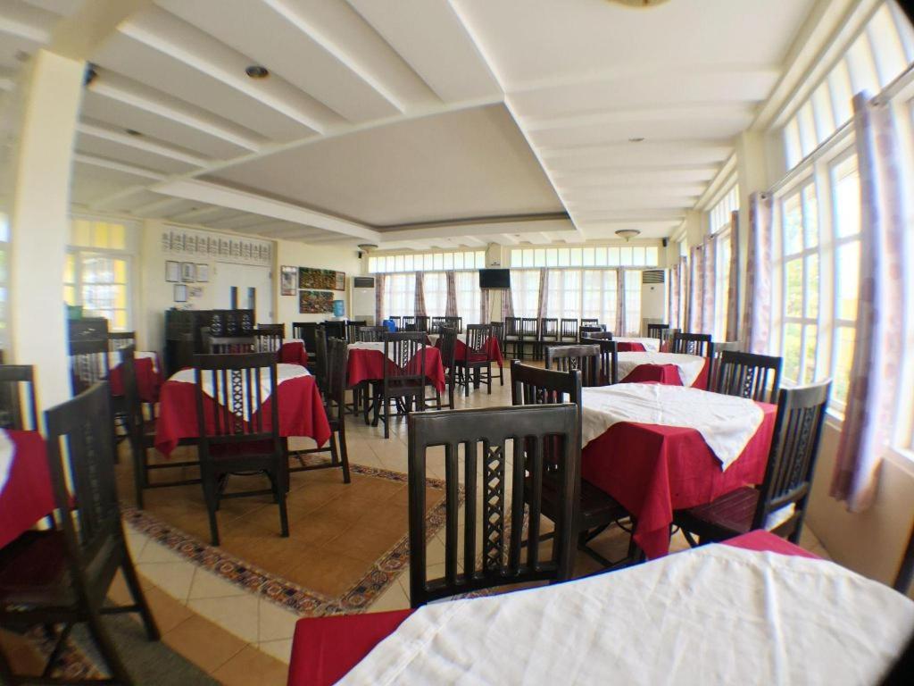 Metro Vigan Fiesta Garden Hotel