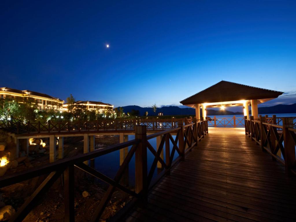 New Century Resort Yuyao Siming Lake
