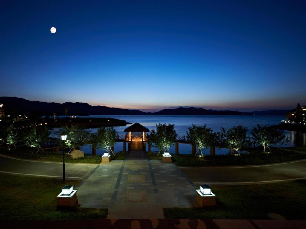New Century Resort Yuyao Siming Lake