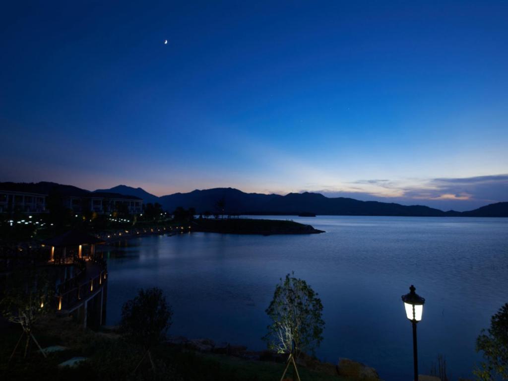 New Century Resort Yuyao Siming Lake