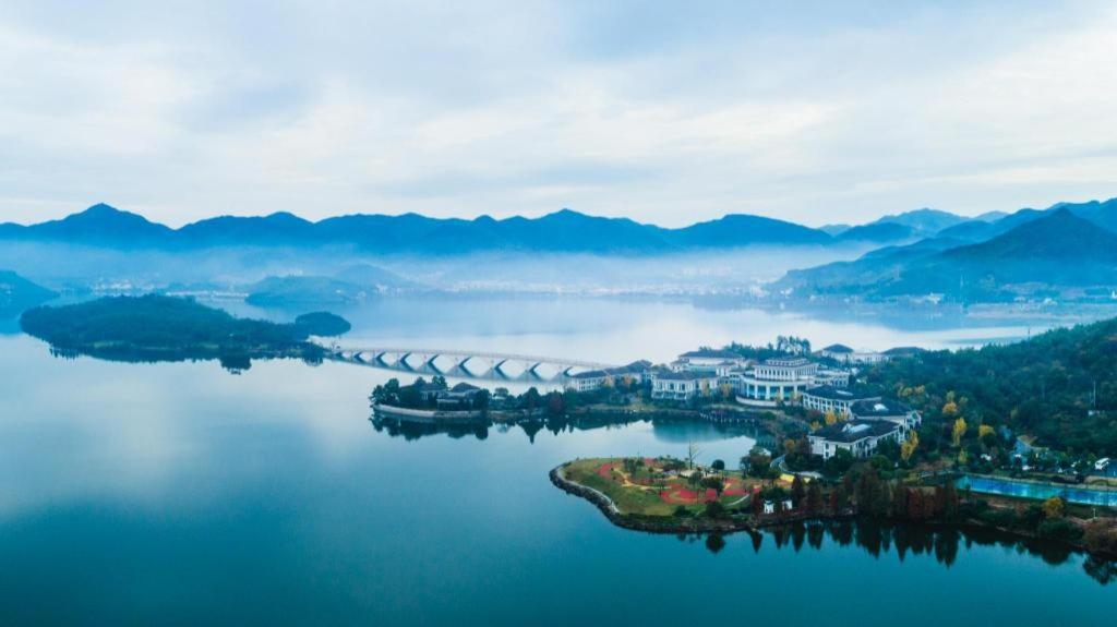New Century Resort Yuyao Siming Lake