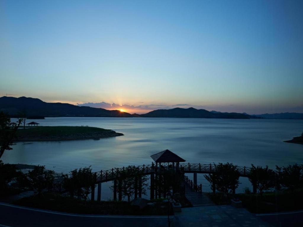 New Century Resort Yuyao Siming Lake