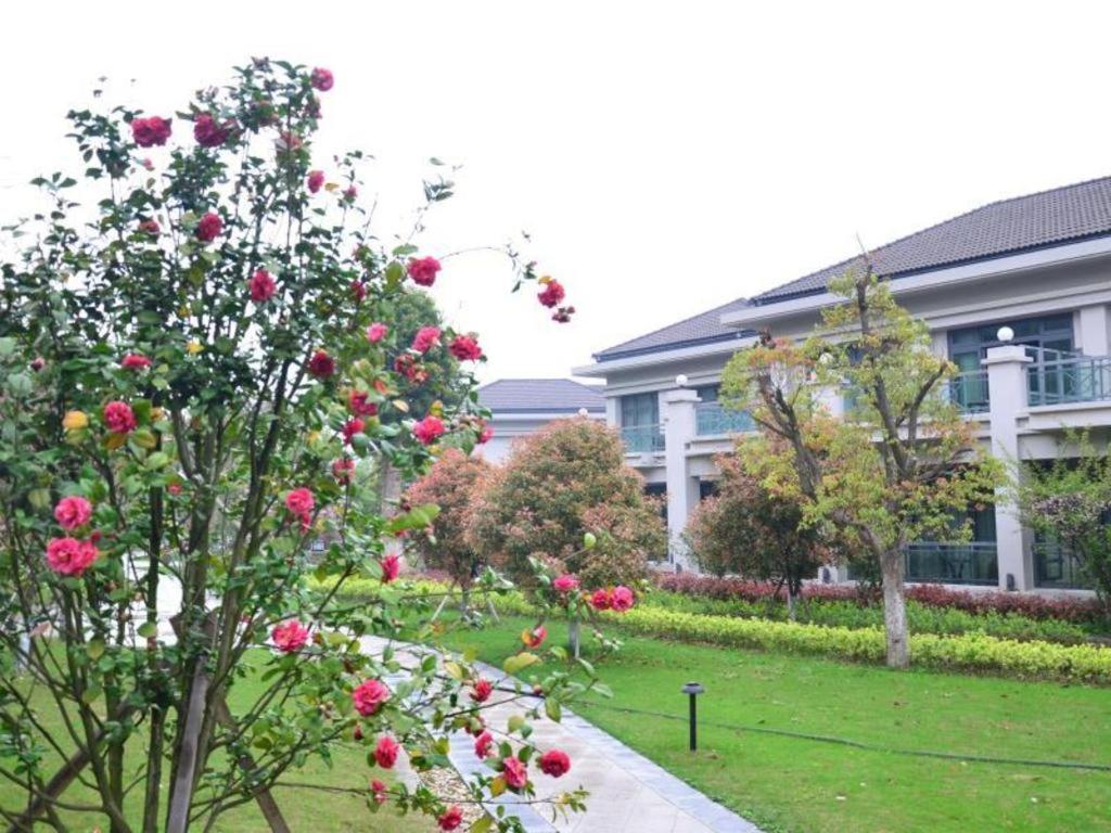 New Century Resort Yuyao Siming Lake