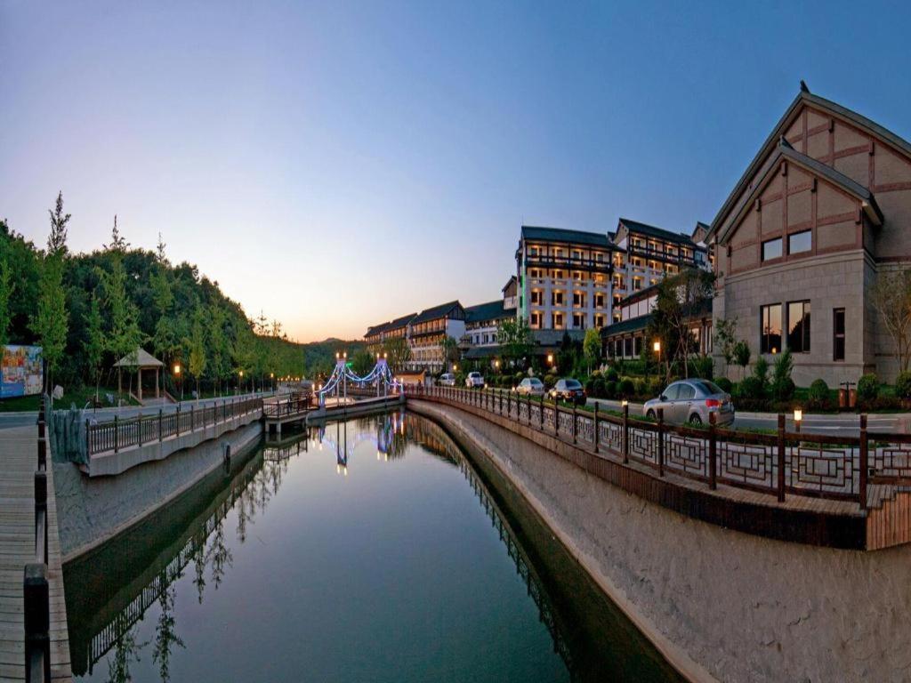 Oriental Spring Resort Dalian