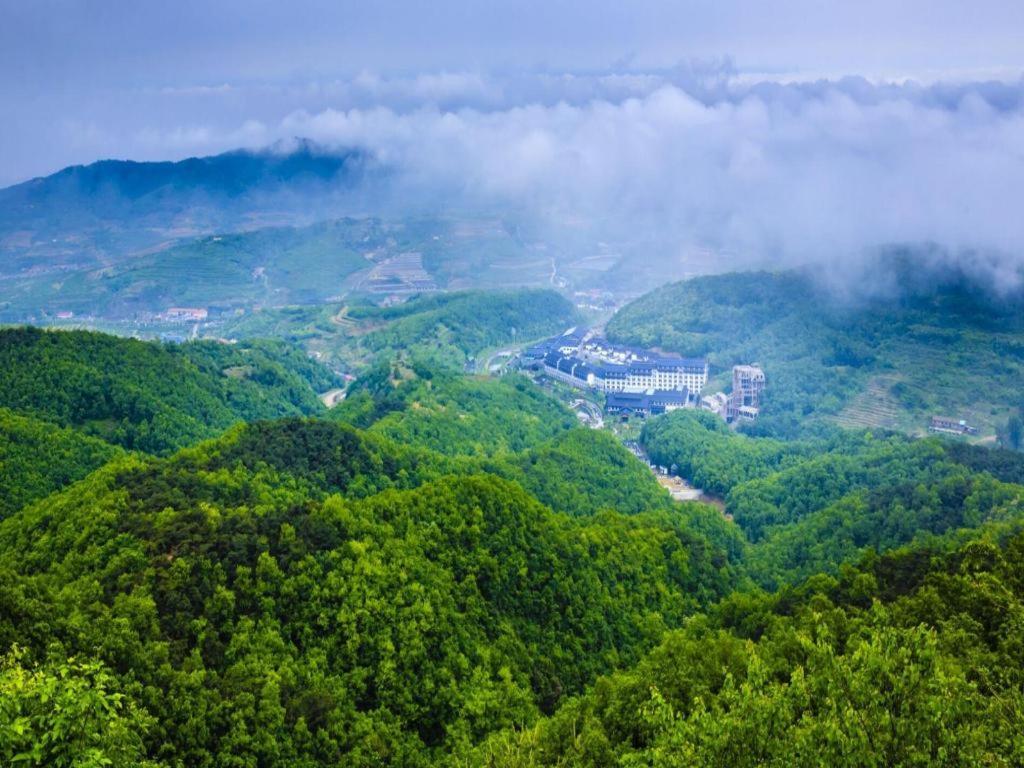 Oriental Spring Resort Dalian