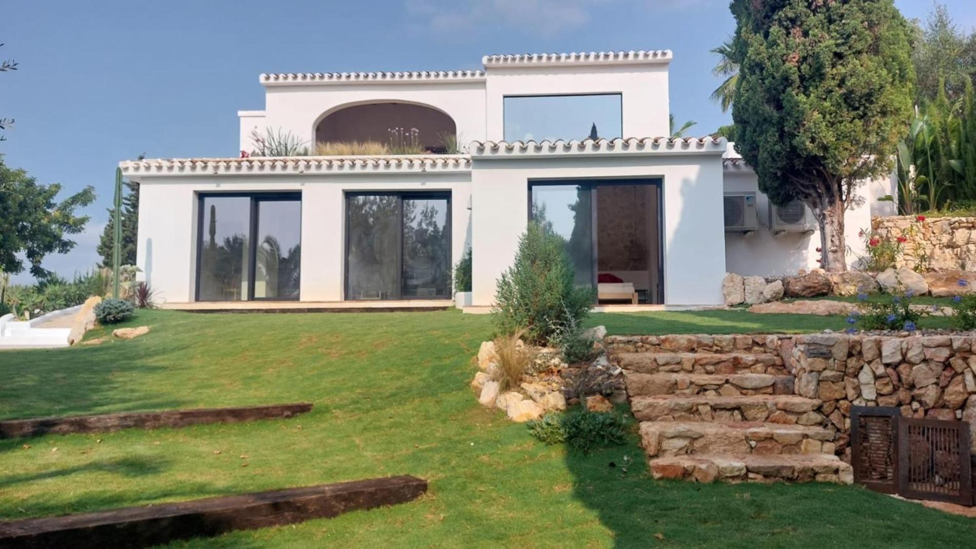 Naraya - Managed By Almarina Villas photo 2