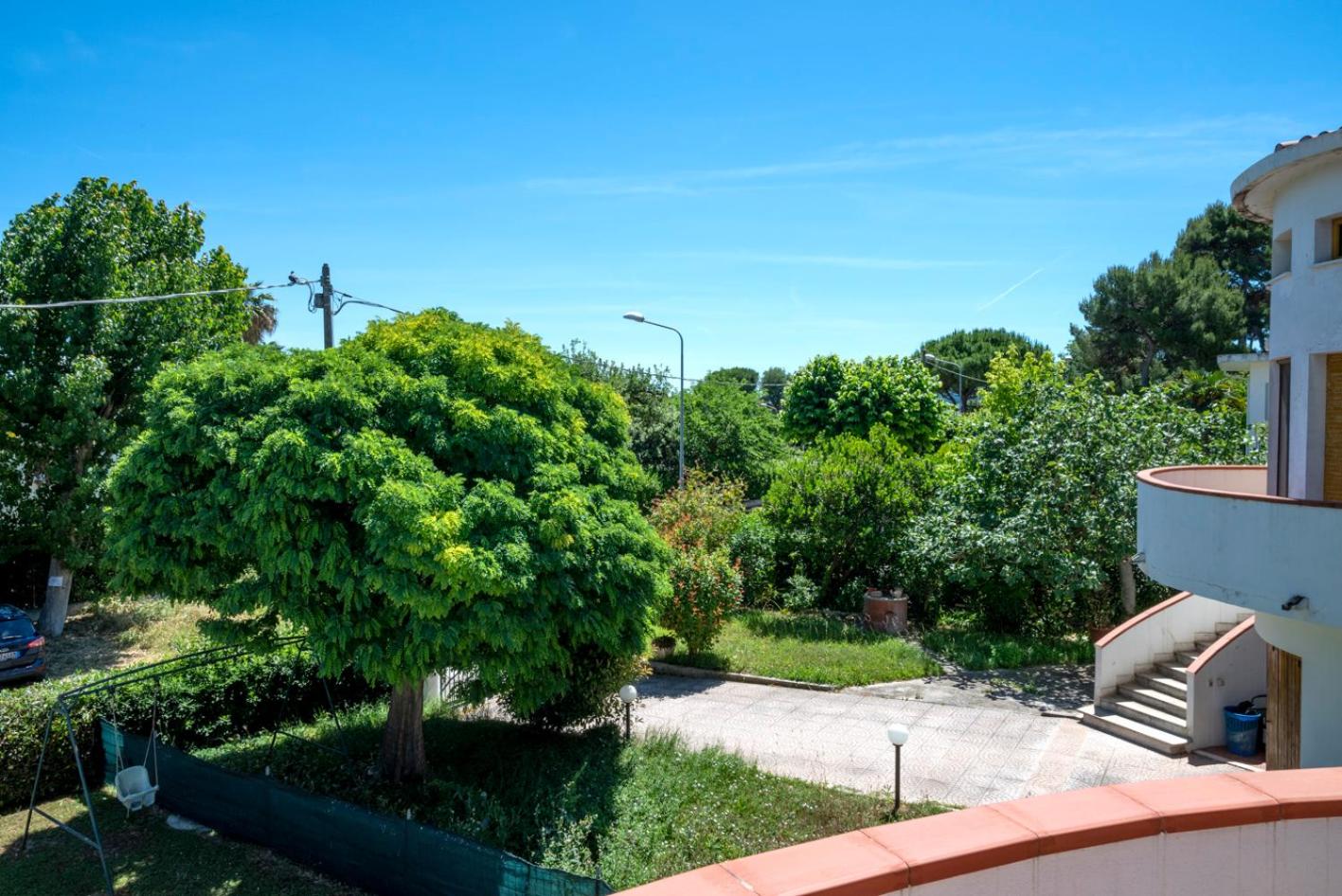 M378 - Marcelli, trilocale con balcone e posto auto view 4