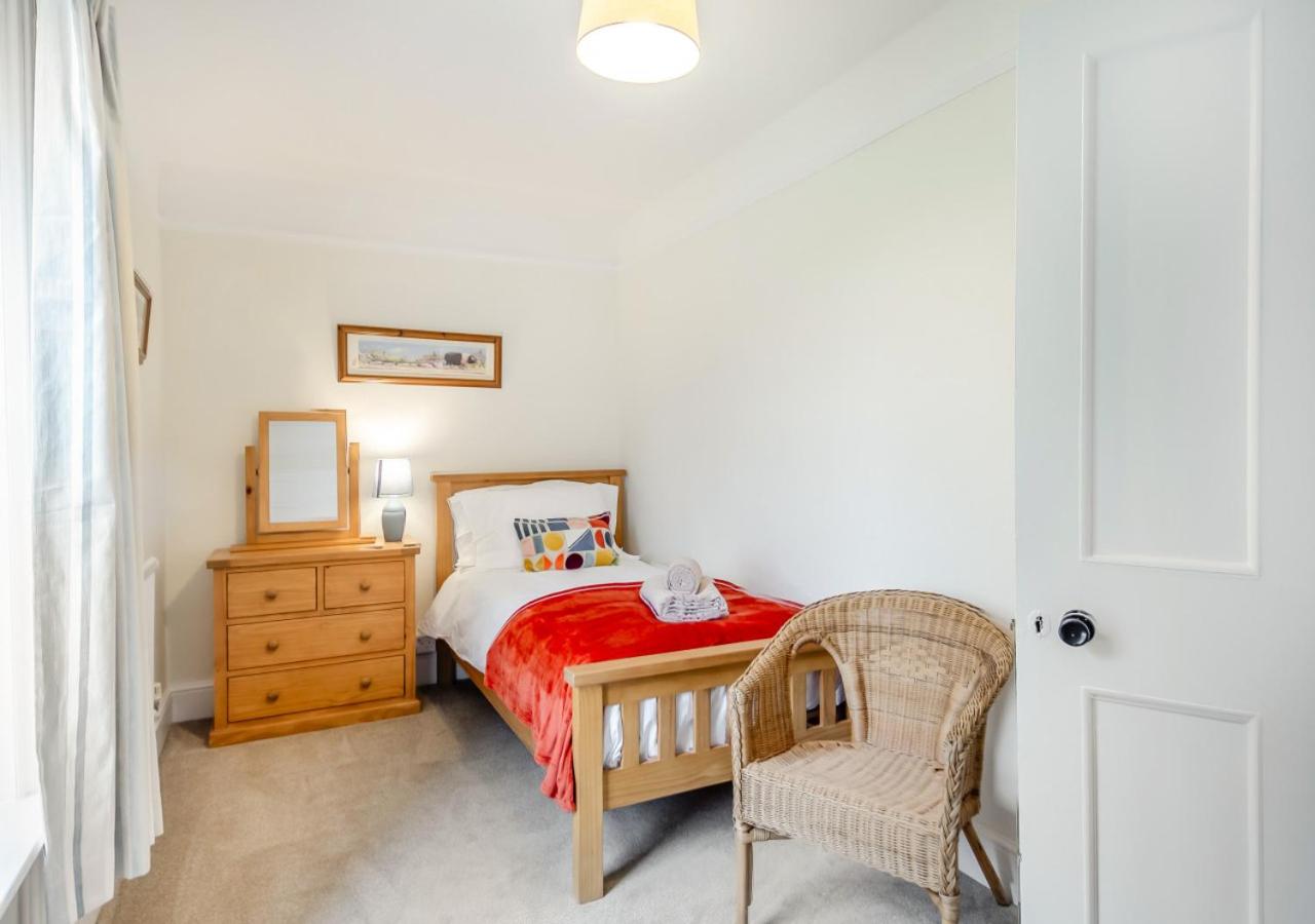 5 Bed in Whissonsett oc-m29114