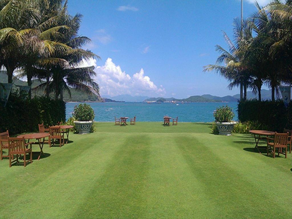 Diamond Bay Golf and Villas