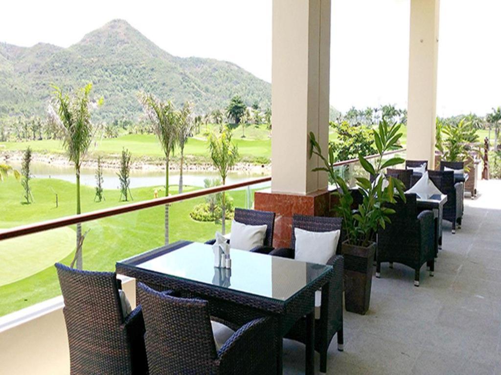 Diamond Bay Golf and Villas