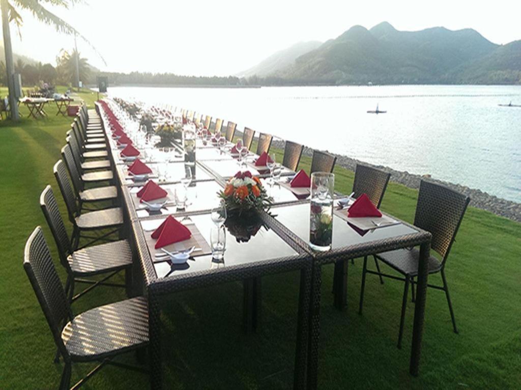 Diamond Bay Golf and Villas