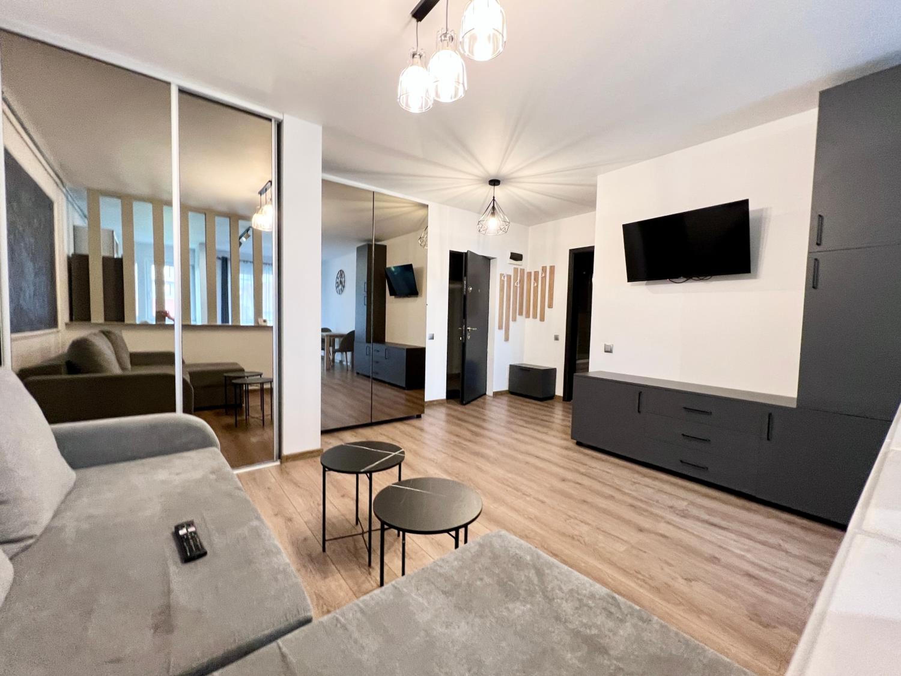 LOTUS APARTAMENTS