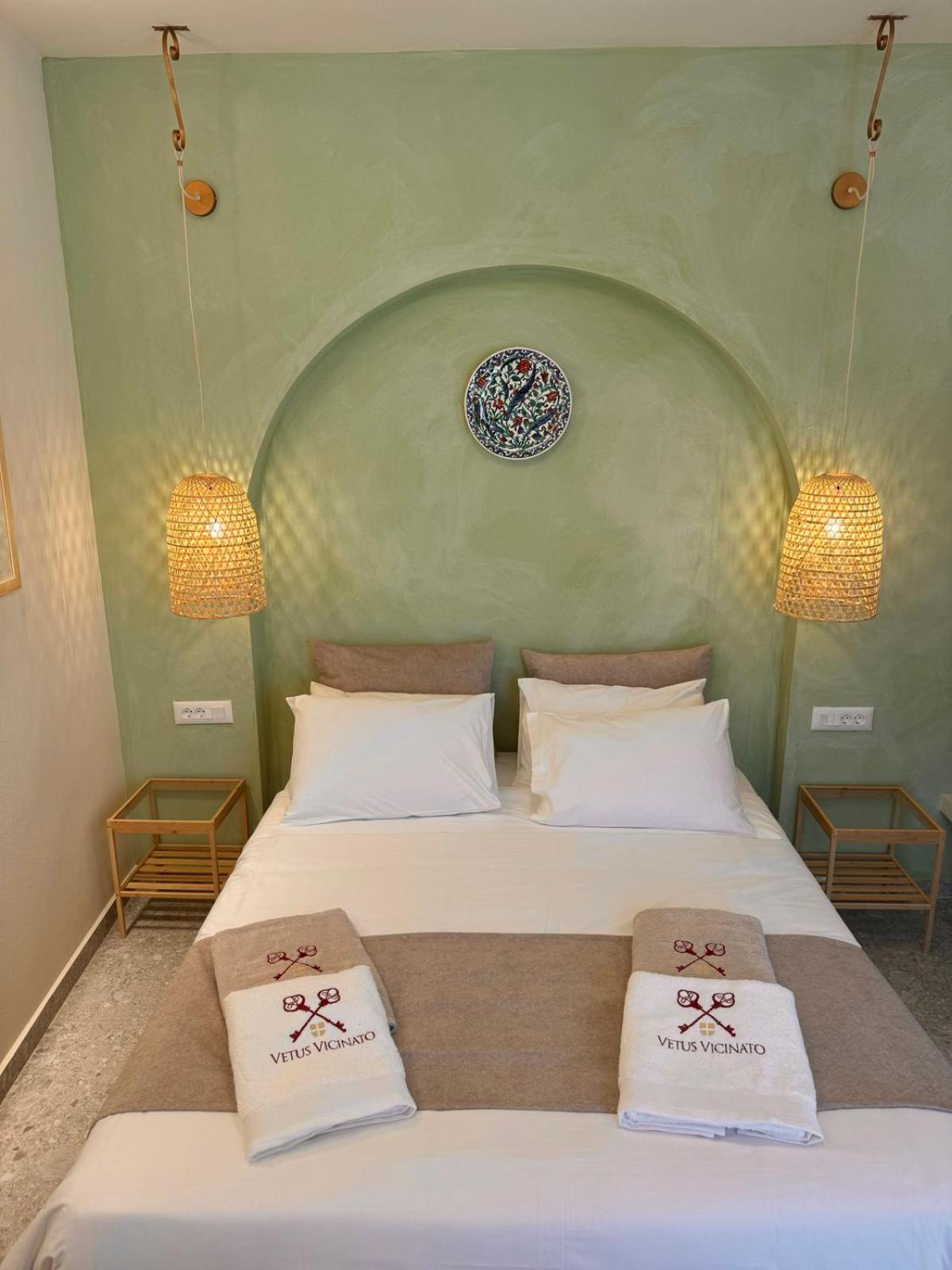Vetus Vicinato Luxury Homes