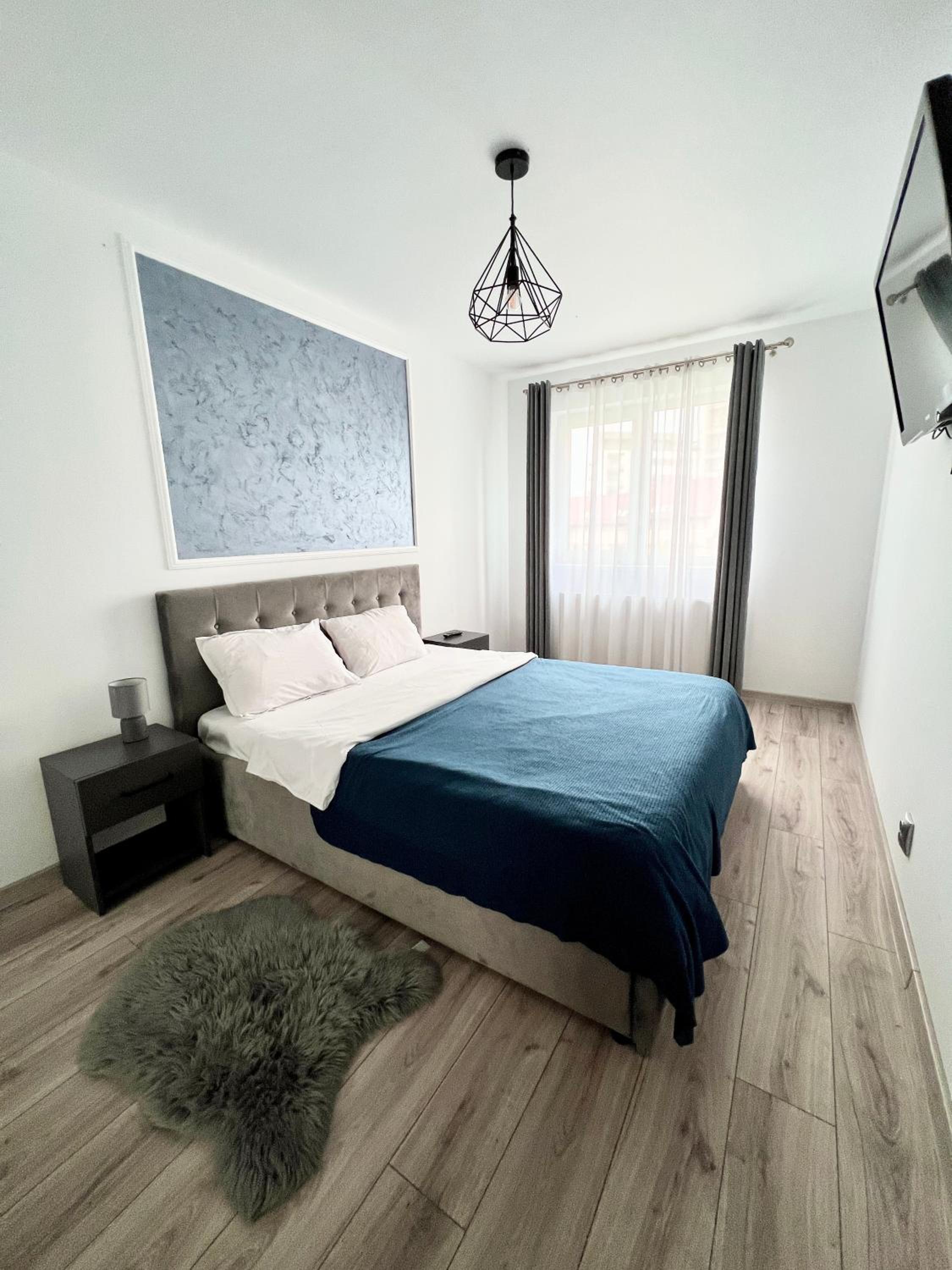 LOTUS APARTAMENTS