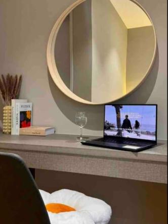 Quill Residence Luxury 3Pax Designer Suite by Hausome