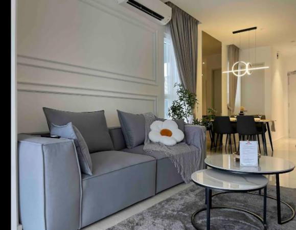 Quill Residence Luxury 3Pax Designer Suite by Hausome