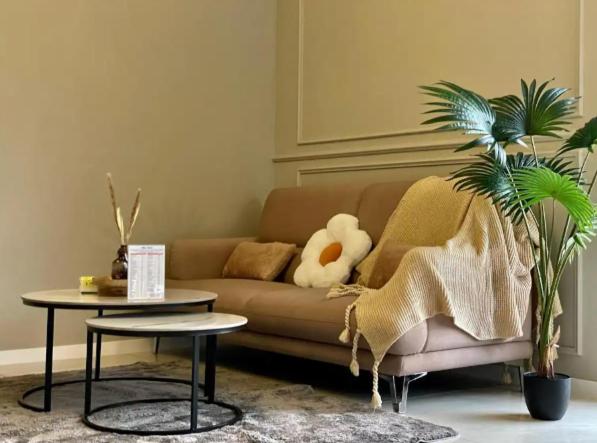 Quill Residence Luxury 3Pax Designer Suite by Hausome
