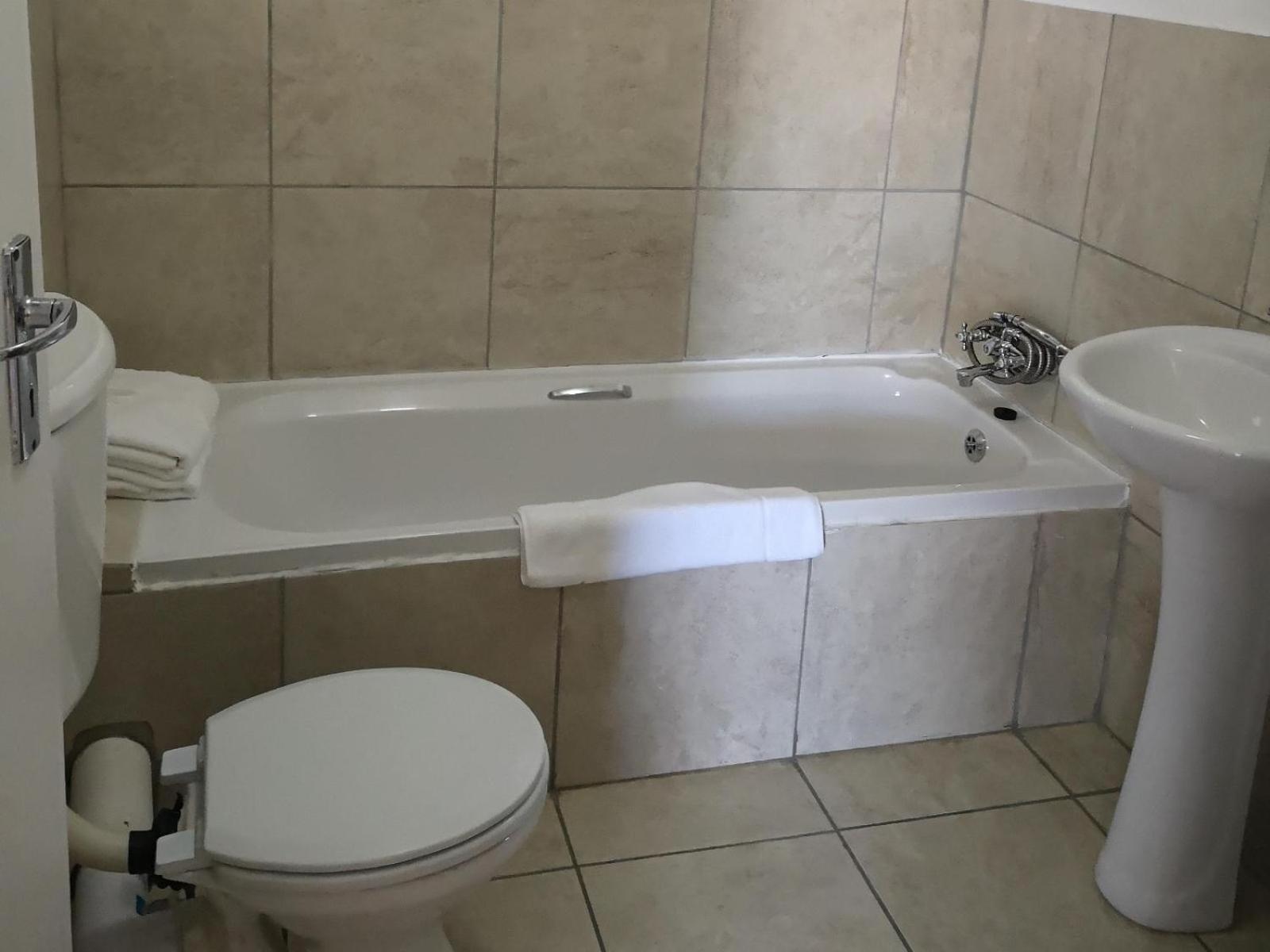 Smithland Centrally Located Accommodation view 5