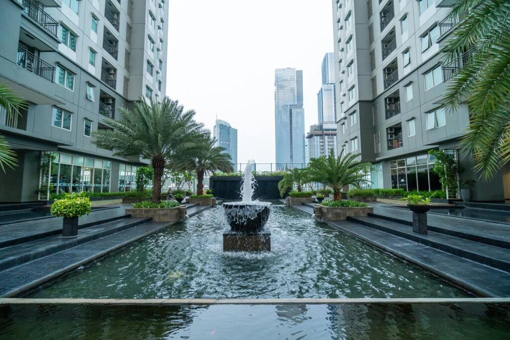 Hotel 1-BR at central Jakarta, SCBD, Thamrin residence - Image 1