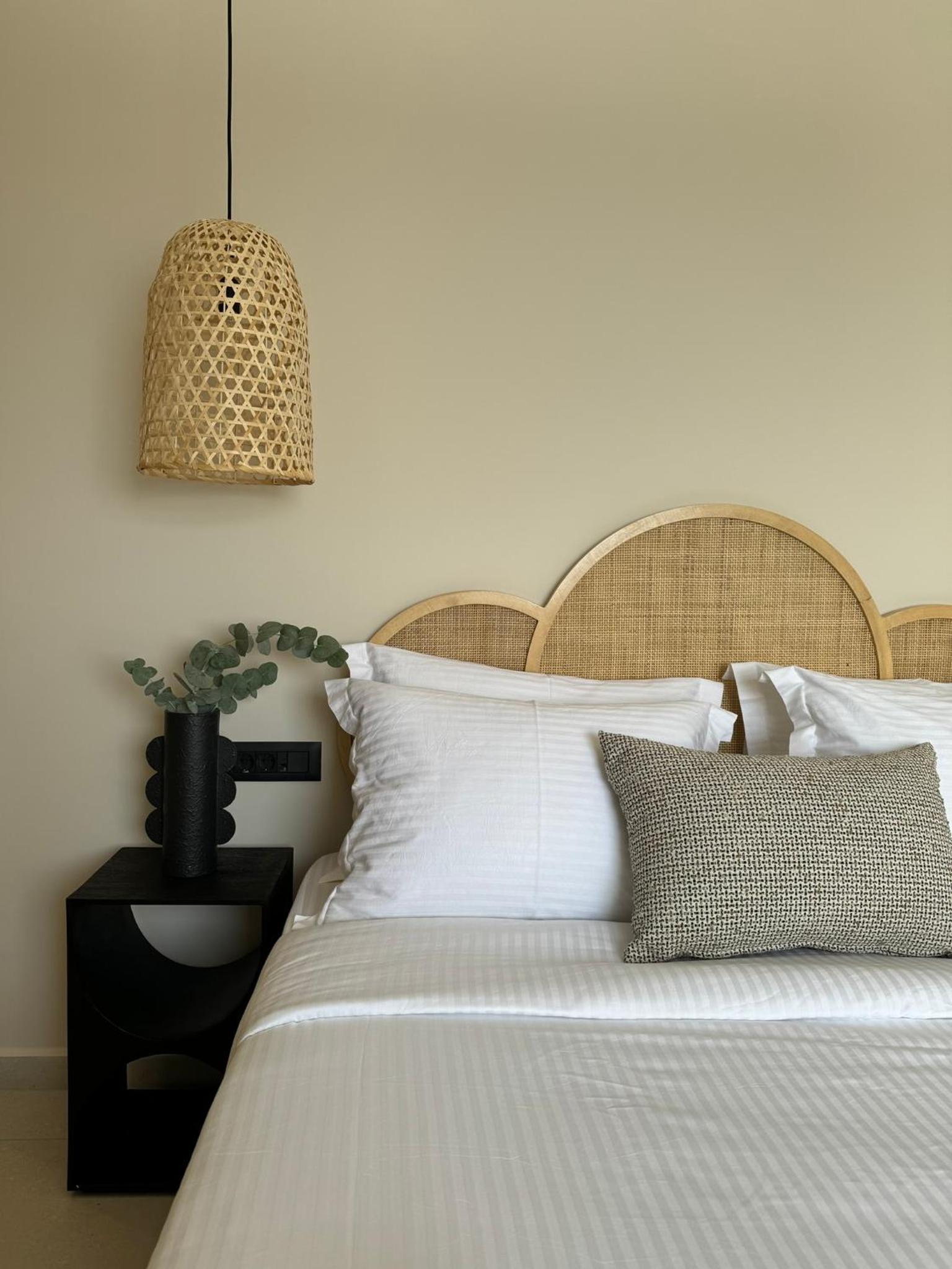 Morfes Luxury Suites by Caldera Houses