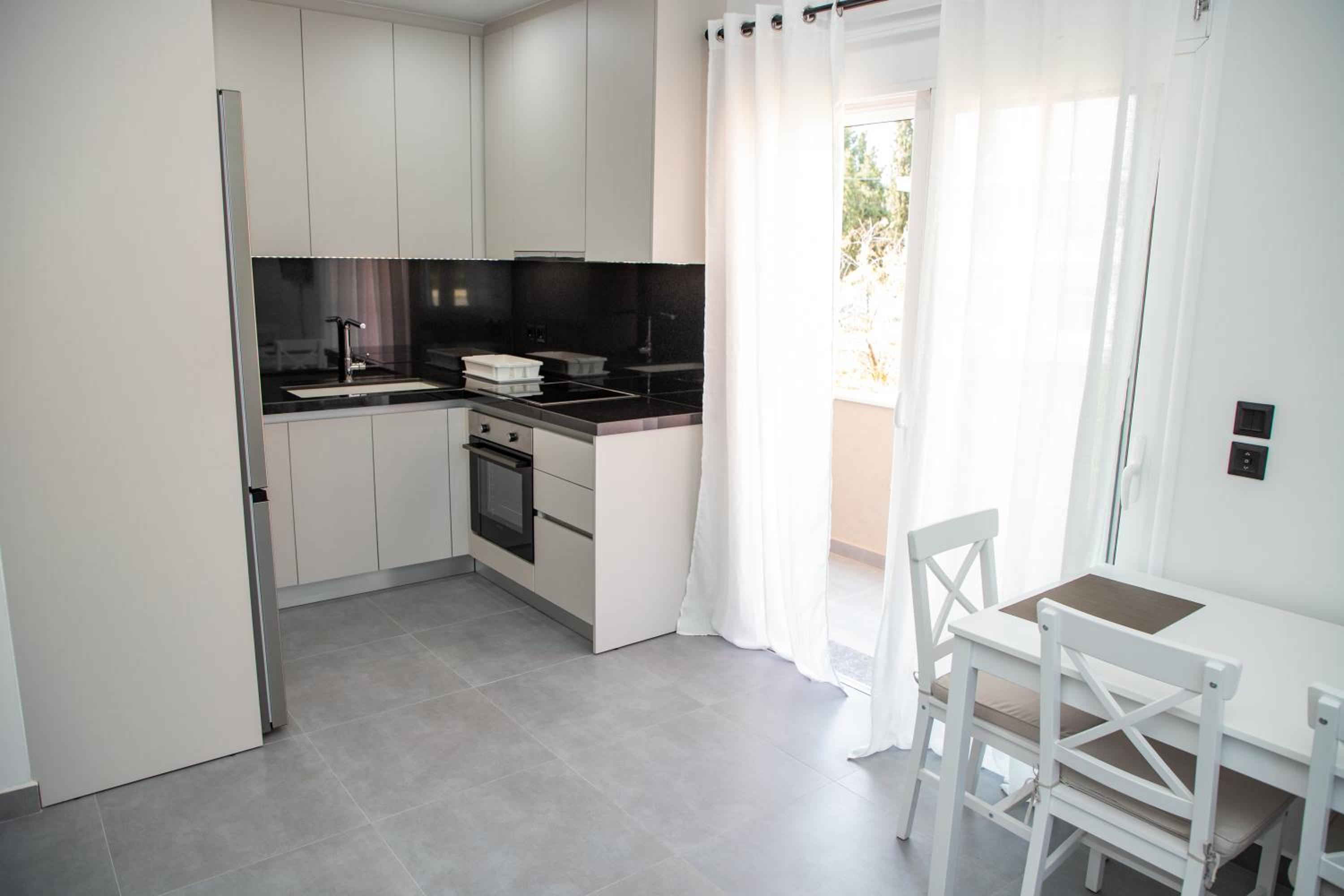 Kilada Luxury Apartment 2 view 3
