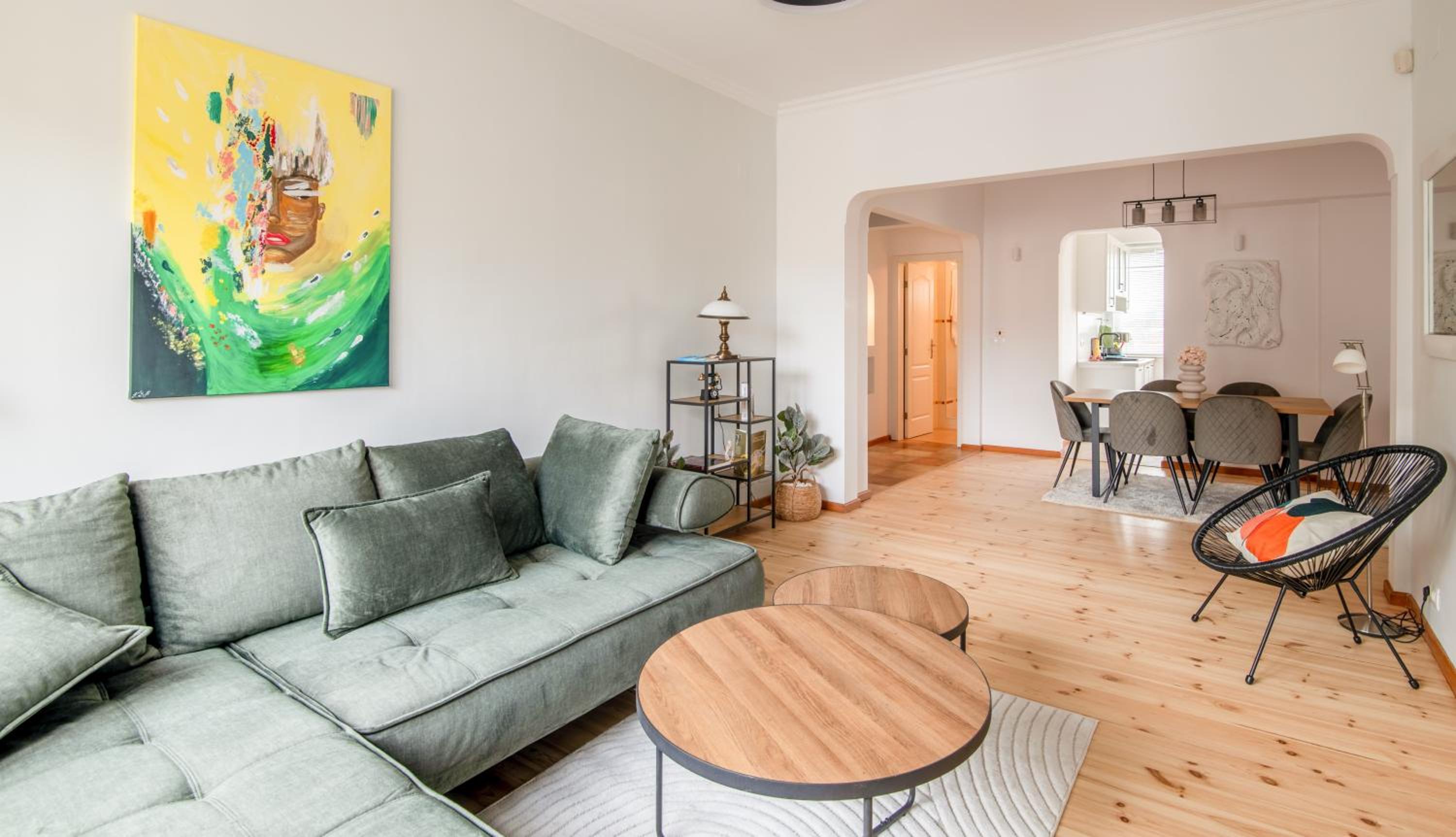 A luxurious 2 bedroom apartment in center Sofia
