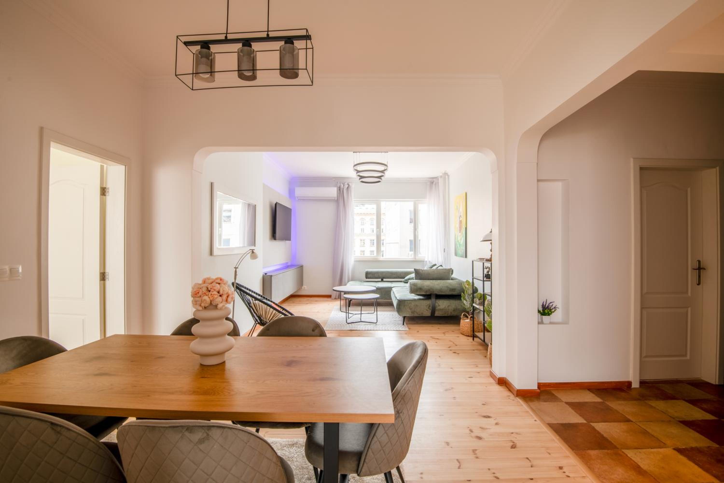 A luxurious 2 bedroom apartment in center Sofia
