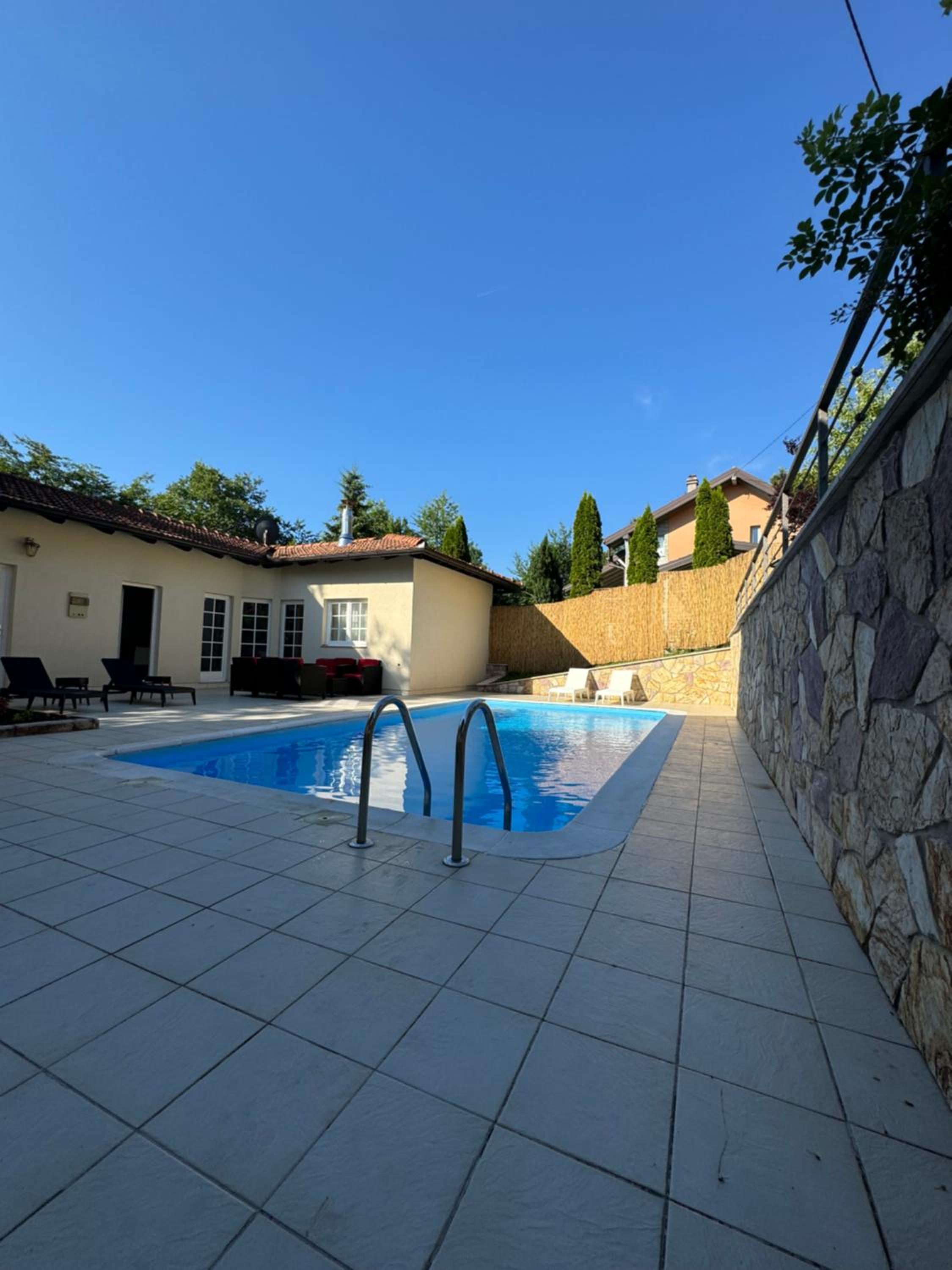 Villa RELAX Miševići