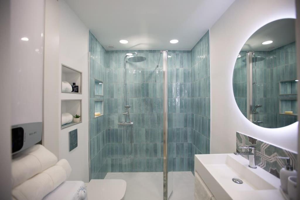 New Design Studio Apartment on the Beach
