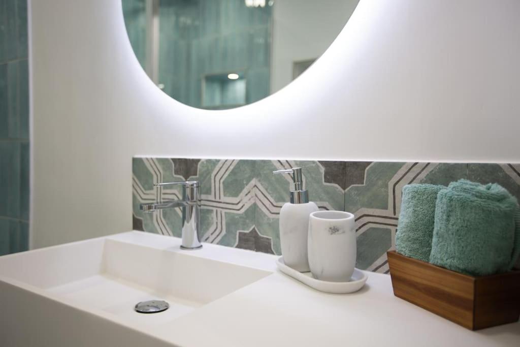New Design Studio Apartment on the Beach