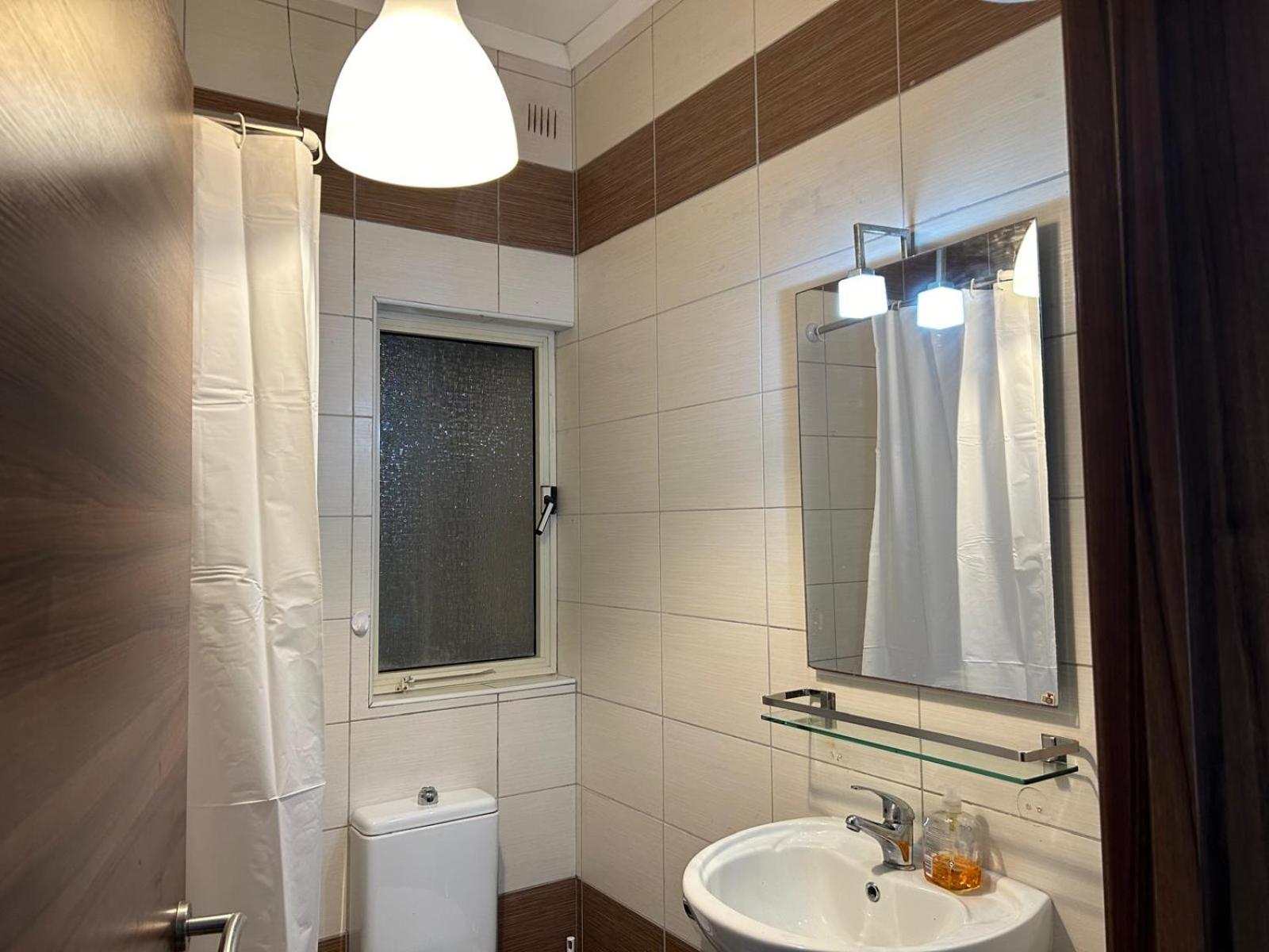 Centrally located, maisonette 2 view 3
