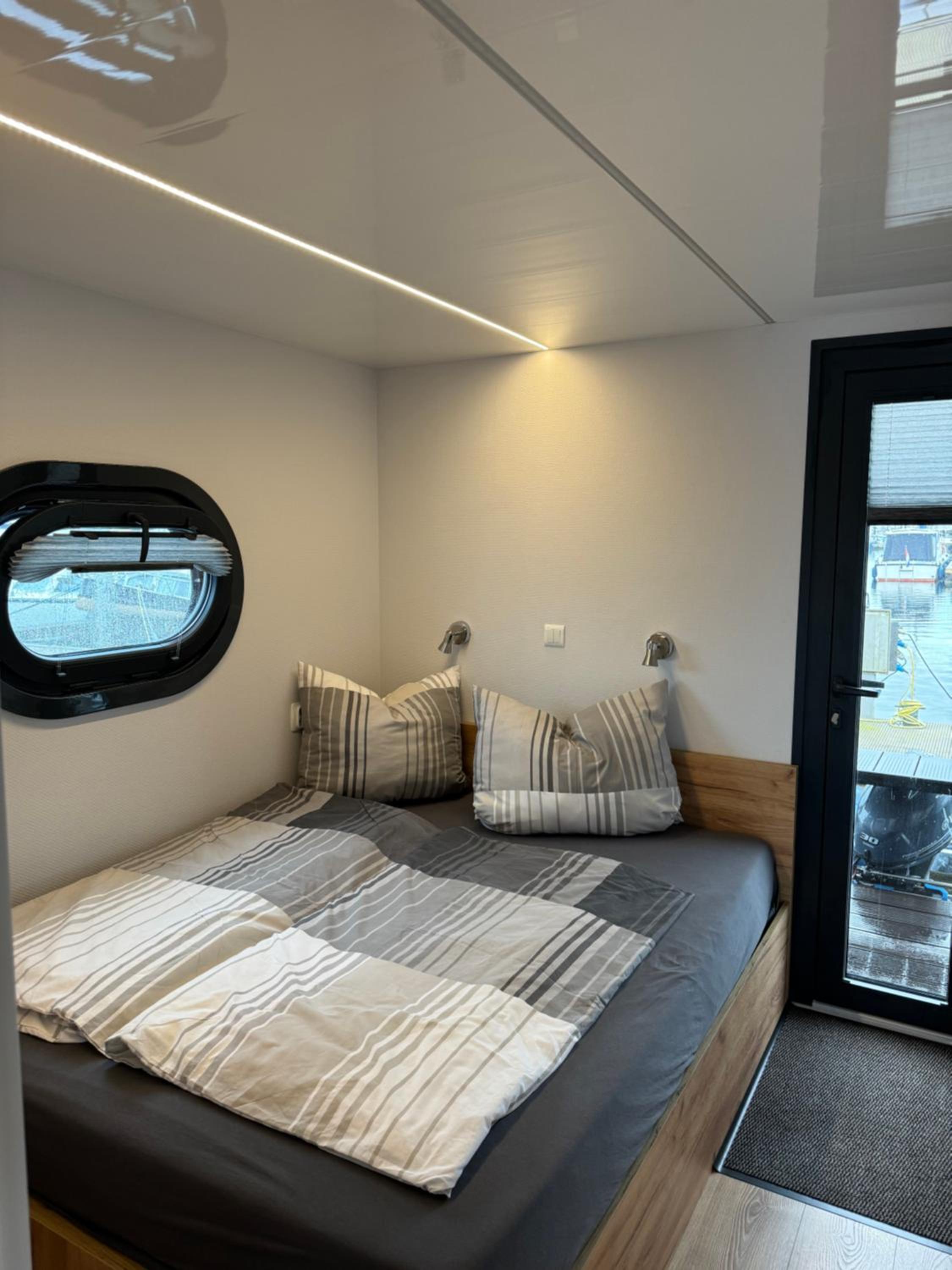 Hausboot KOMET Luxus und Natur pur max 5 Pers view 5