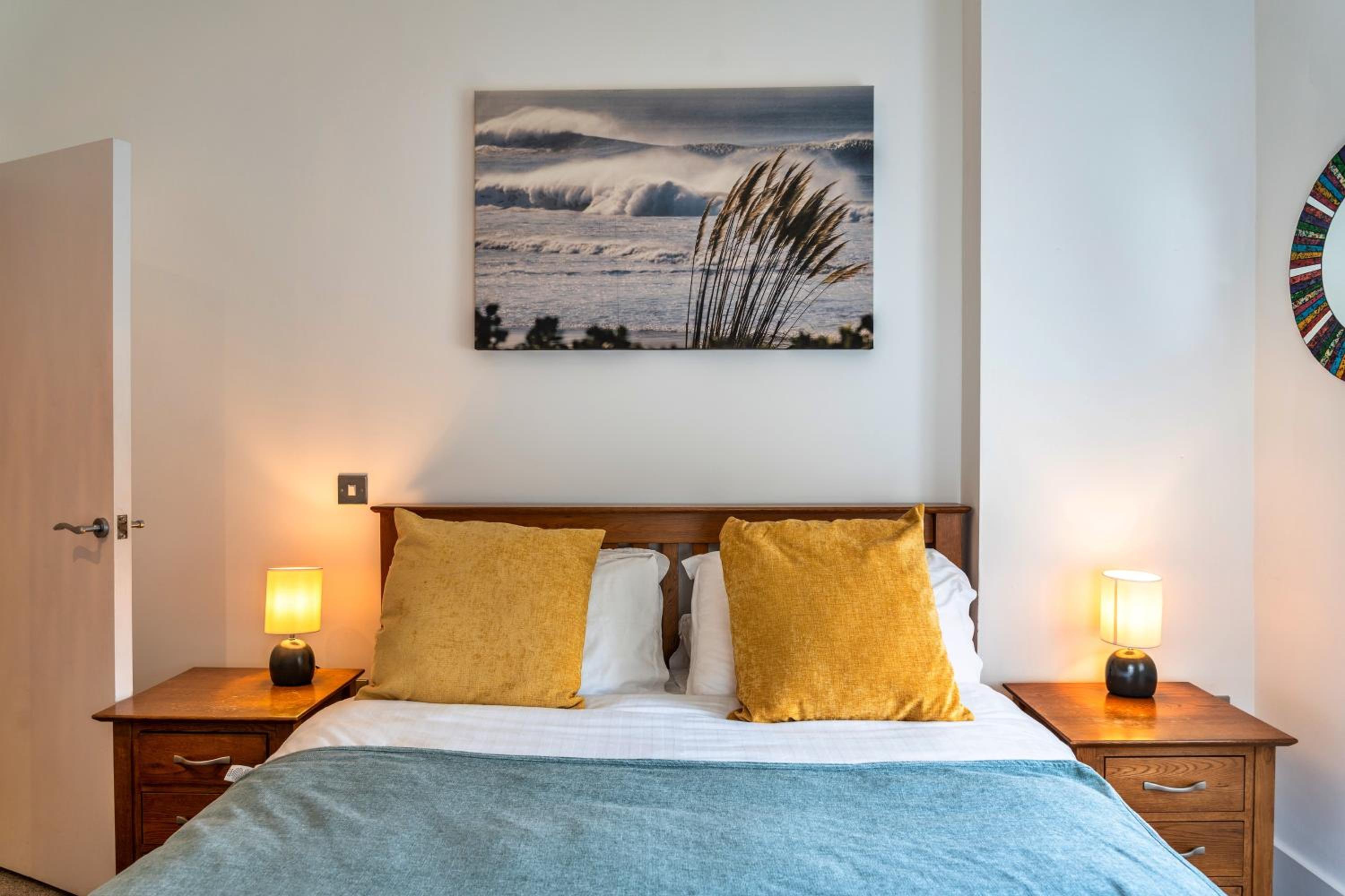 Finest Retreats - Ocean Lookout - Luxury Woolacombe Beach Apartment with Sea Views view 4